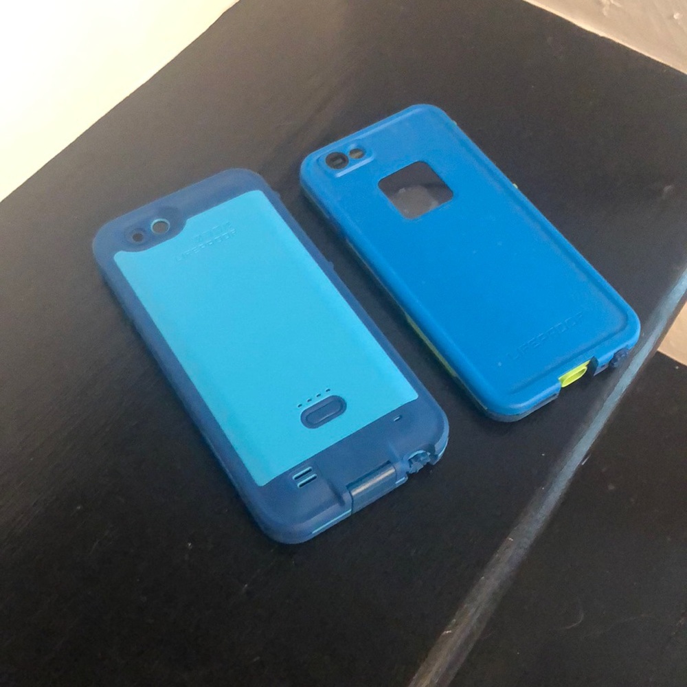 iPhone lifeproof case